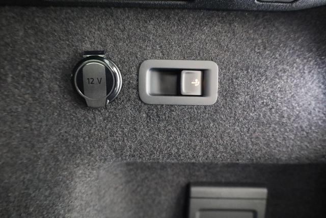 Volkswagen Tayron 1.5 TSI eHybrid 150 kW R-Line Black, HuD, AHK, AreaView, LED-Plus, Side, Navi, Winter, 5 J.-Garantie 