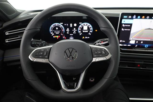 Volkswagen Tiguan 2.0 TDI 142 kW 4Motion R-Line DSG 4 Motion R-LINE, IQ.Light, AHK, Navi, AreaView, Side, Winter, el. Klappe 