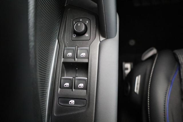 Volkswagen Tiguan 2.0 TDI 142 kW 4Motion R-Line DSG 4 Motion R-LINE, IQ.Light, AHK, Navi, AreaView, Side, Winter, el. Klappe 