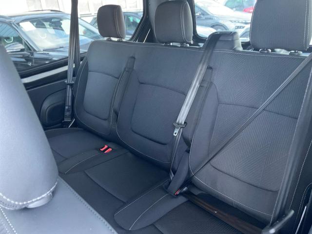 Renault Trafic Combi Grand Evolution dCi 170 AT, AHK, Navi, Side, LED, Winter, 17-Zoll 