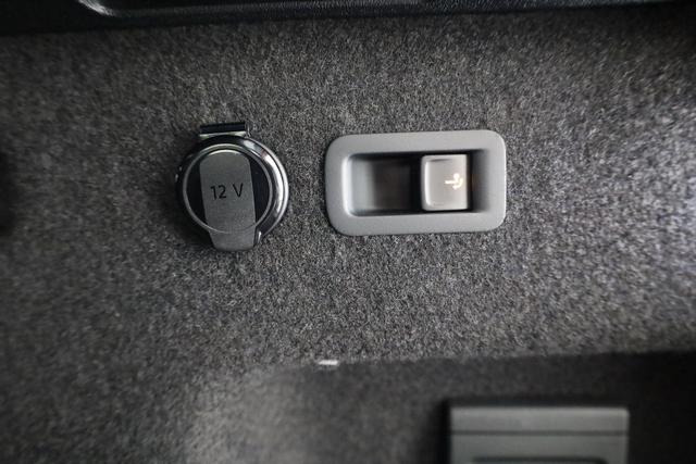 Volkswagen Tayron 1.5 TSI eHybrid 150 kW R-Line Black, Pano, HuD, AHK, AreaView, LED-Plus, Side, Navi, Winter, 5 J.-Garantie 