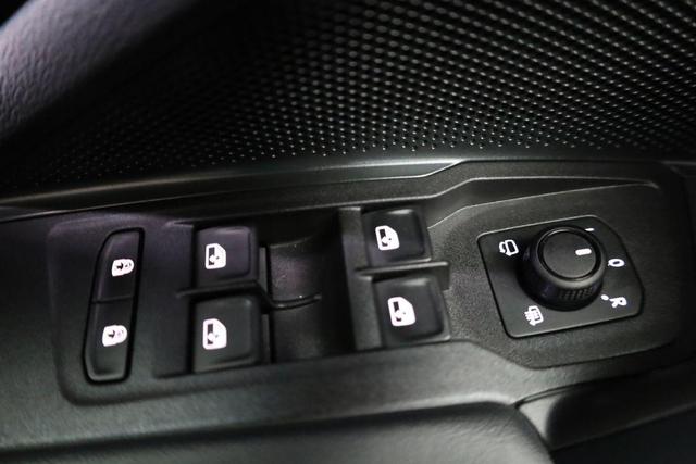 Volkswagen Tayron 1.5 TSI eHybrid 150 kW Life Life, AHK, AreaView, Side, Navi, Winter, 5-J. Garantie 