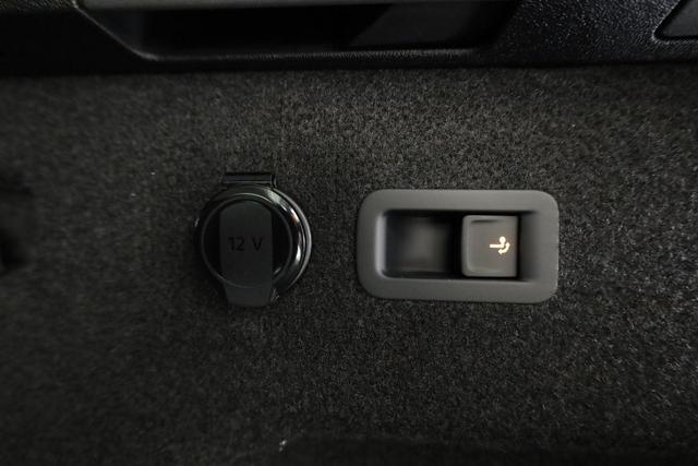 Volkswagen Tayron 1.5 TSI eHybrid 150 kW Life Life, AHK, AreaView, Side, Navi, Winter, 5-J. Garantie 