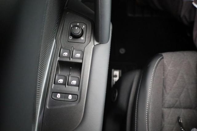 Volkswagen Tayron 1.5 TSI eHybrid 150 kW Life Life, AHK, AreaView, Side, Navi, Winter, 5-J. Garantie 