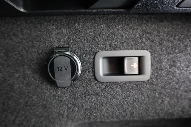 Volkswagen Tayron 1.5 TSI eHybrid 150 kW Life Life, AHK, AreaView, Side, Navi, Winter, 5-J. Garantie 