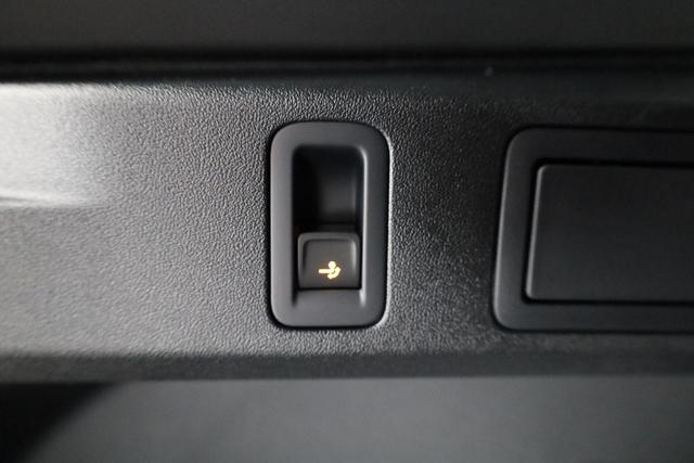 Volkswagen Tiguan 2.0 TDI 142 kW 4Motion R-Line DSG 4 Motion R-LINE, IQ.Light, AHK, Navi, AreaView, LEDER, Side, Winter, 20-Zoll 