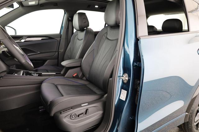 Volkswagen Tiguan 2.0 TDI 142 kW 4Motion R-Line DSG 4 Motion R-LINE, IQ.Light, AHK, Navi, AreaView, LEDER, Side, Winter, 20-Zoll 