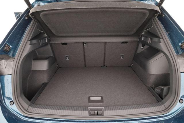 Volkswagen Tiguan 2.0 TDI 142 kW 4Motion R-Line DSG 4 Motion R-LINE, IQ.Light, AHK, Navi, AreaView, LEDER, Side, Winter, 20-Zoll 