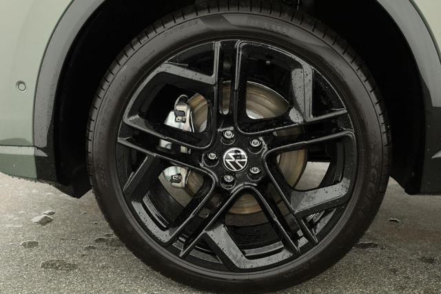 Volkswagen Tiguan 2.0 TDI 142 kW 4Motion R-Line DSG 4 Motion R-LINE, IQ.Light, AHK, Navi, AreaView, LEDER, Side, Winter, 20-Zoll 