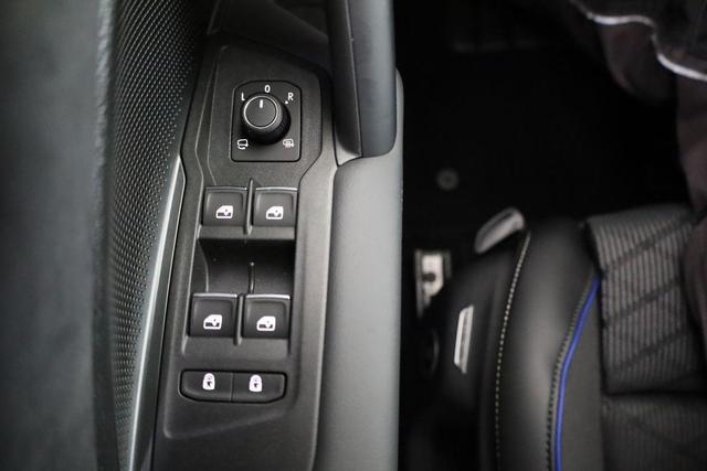 Volkswagen Tayron 1.5 TSI eHybrid 150 kW R-Line Black, Pano, HuD, AHK, AreaView, LED-Plus, Side, Navi, Winter Plus, 5 J.-Garantie 