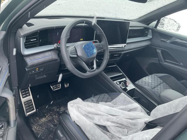 Volkswagen Tayron - 1.5 TSI eHybrid 150 kW R-Line Black, Pano, HuD, AHK, AreaView, LED-Plus, Side, Navi, Winter, 5 J.-Garantie