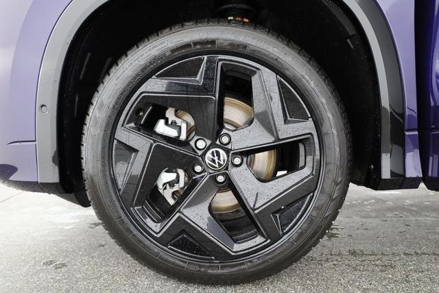 Volkswagen Tayron 1.5 TSI eHybrid 150 kW R-Line Black, Pano, HuD, AHK, AreaView, LED-Plus, Side, Navi, Winter, 5 J.-Garantie 