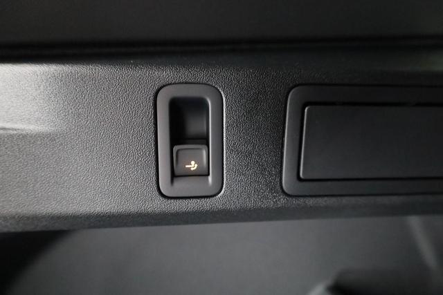 Volkswagen Tiguan 2.0 TSI 195 kW 4Motion R-Line DSG 4M Black Style, Pano, 20-Zoll, IQ.Light, AHK, Navi, Side, AreaView, Winter, sofort 