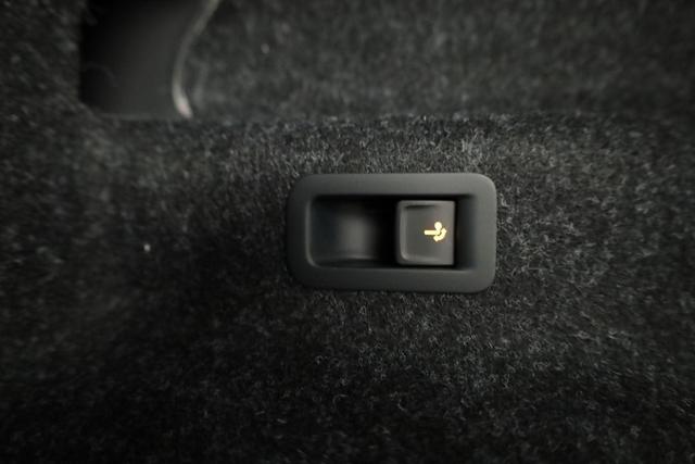 Skoda Enyaq 85 Sportline Sportline, AHK, Navi, Matrix, Side, Winter, 20 Zoll 