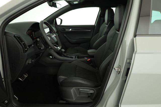 Skoda Karoq Sportline 1.5 TSI DSG Sportline, AHK, Navi, Matrix, Side, el. Klappe, Winter, 5 J.-Garantie, 19-Zoll 