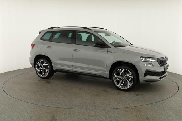 Skoda Karoq Sportline 1.5 TSI DSG Sportline, AHK, Navi, Matrix, Side, el. Klappe, Winter, 5 J.-Garantie, 19-Zoll 