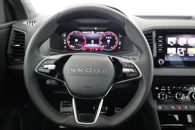Skoda Karoq Sportline 1.5 TSI DSG Sportline, AHK, Navi, Matrix, Side, el. Klappe, Winter, 5 J.-Garantie, 19-Zoll 