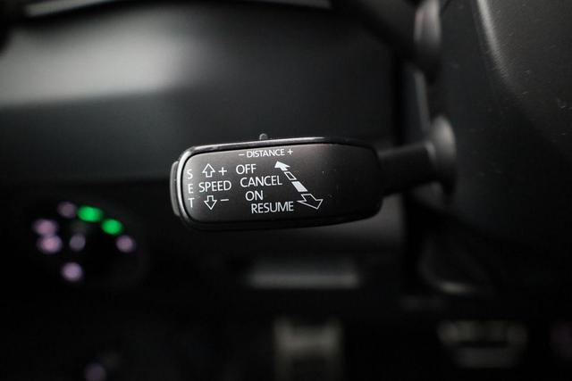 Skoda Karoq Sportline 1.5 TSI DSG Sportline, AHK, Navi, Matrix, Side, el. Klappe, Winter, 5 J.-Garantie, 19-Zoll 