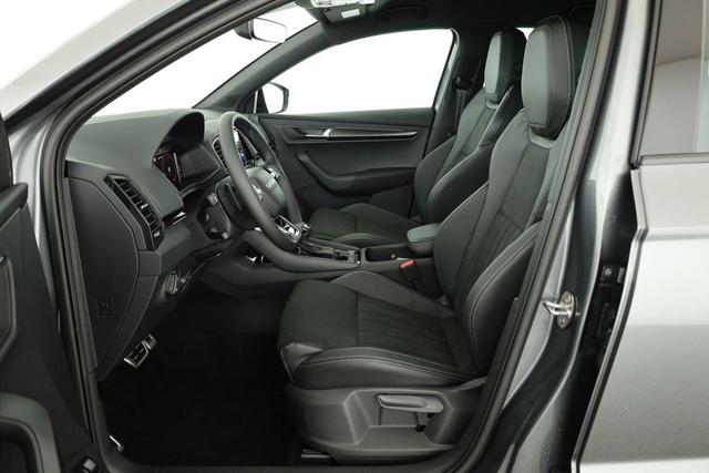 Skoda Karoq Sportline 1.5 TSI DSG Sportline, AHK, Navi, Matrix, Side, el. Klappe, Winter, 5 J.-Garantie, 19-Zoll 