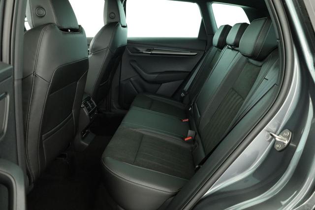 Skoda Karoq Sportline 1.5 TSI DSG Sportline, AHK, Navi, Matrix, Side, el. Klappe, Winter, 5 J.-Garantie, 19-Zoll 