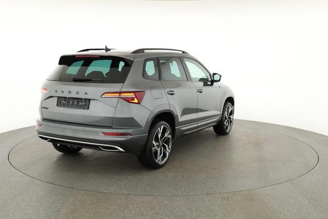 Skoda Karoq Sportline 1.5 TSI DSG Sportline, AHK, Navi, Matrix, Side, el. Klappe, Winter, 5 J.-Garantie, 19-Zoll 