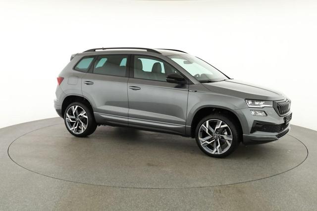 Skoda Karoq Sportline 1.5 TSI DSG Sportline, AHK, Navi, Matrix, Side, el. Klappe, Winter, 5 J.-Garantie, 19-Zoll 