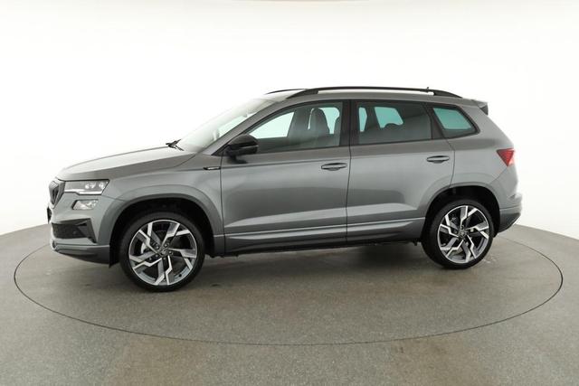 Skoda Karoq Sportline 1.5 TSI DSG Sportline, AHK, Navi, Matrix, Side, el. Klappe, Winter, 5 J.-Garantie, 19-Zoll 