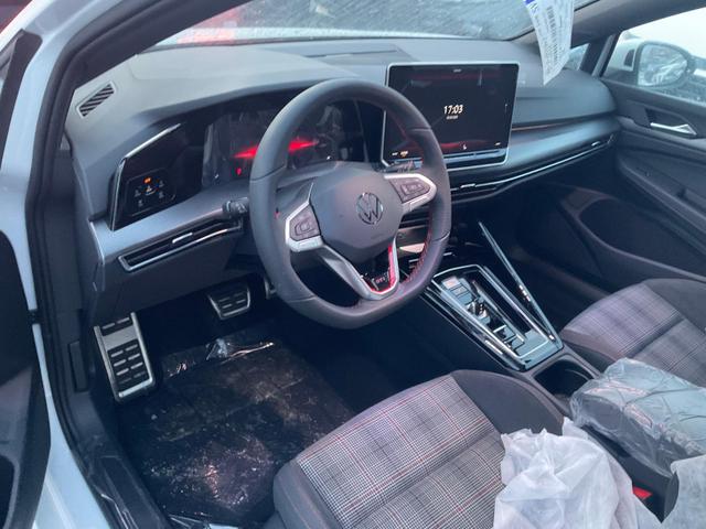 Volkswagen Golf - 2.0 TSI 195 kW GTI VIII DSG, Navi, Side, Matrix, Kamera, Winter, 19-Zoll