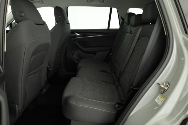 Skoda Kodiaq 1.5 TSI iV 150 kW Selection Selection, Navi, el. Klappe, LED, Kamera, Winter, 18-Zoll 