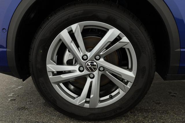 Volkswagen T-Roc R-Line 1.5 TSI DSG R-LINE, Navi, el. Klappe, LED, Kamera, Winter 
