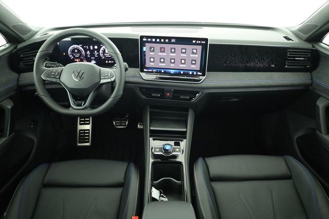 Volkswagen Tiguan 2.0 TDI 142 kW 4Motion R-Line DSG 4M Black, 20-Zoll, Leder, Pano, IQ.Light, AHK, Navi, Side, AreaView, Winter 