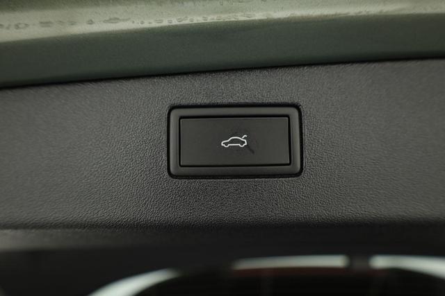 Volkswagen Tiguan 2.0 TDI 142 kW 4Motion R-Line DSG 4M Black, 20-Zoll, Leder, Pano, IQ.Light, AHK, Navi, Side, AreaView, Winter 