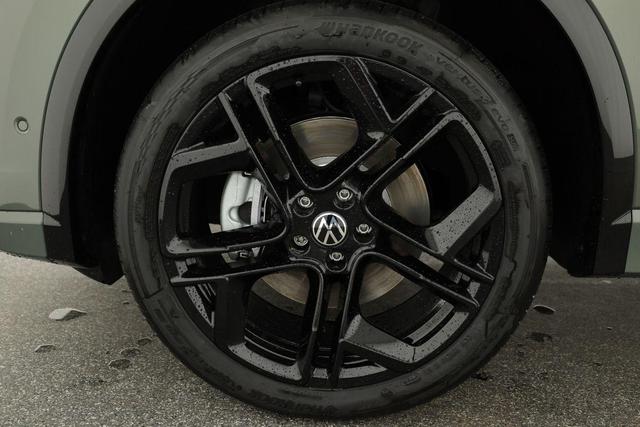 Volkswagen Tiguan 2.0 TDI 142 kW 4Motion R-Line DSG 4M Black, 20-Zoll, Leder, Pano, IQ.Light, AHK, Navi, Side, AreaView, Winter 