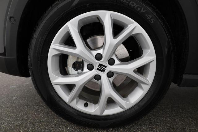 Seat Arona FR 1.5 TSI DSG FR, AHK, Navi, Winterpaket, Kamera 