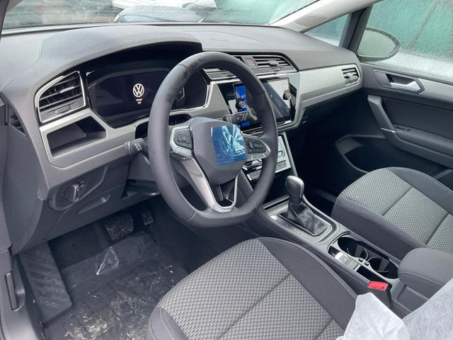 Volkswagen Touran - Comfortline BMT/Start-Stopp 1.5 TSI DSG Comfortline, 7-Sitzer, AHK, Navi, Side, Kamera, Winter, 17-Zoll, 3 J.-Garantie