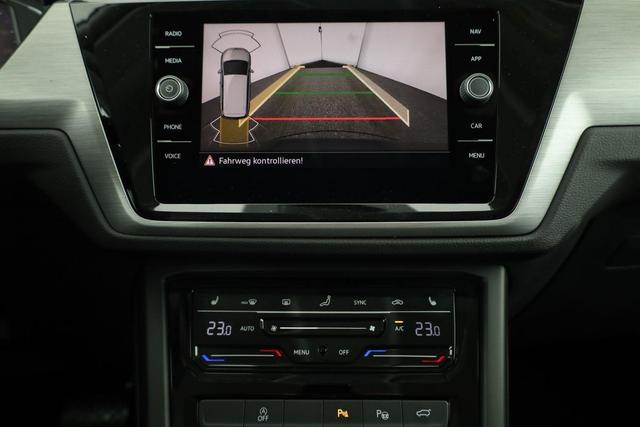 Volkswagen Touran Comfortline BMT/Start-Stopp 1.5 TSI DSG Comfortline, 7-Sitzer, AHK, Navi, Side, Kamera, Winter, 17-Zoll, 3 J.-Garantie 