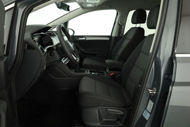 Volkswagen Touran Comfortline BMT/Start-Stopp 1.5 TSI DSG Comfortline, 7-Sitzer, AHK, Navi, Side, Kamera, Winter, 17-Zoll, 3 J.-Garantie 