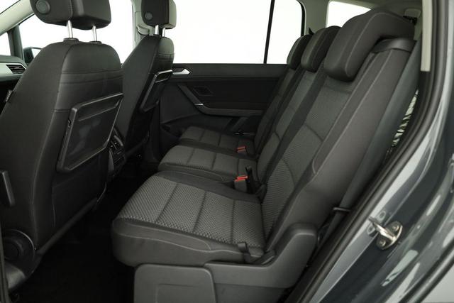 Volkswagen Touran Comfortline BMT/Start-Stopp 1.5 TSI DSG Comfortline, 7-Sitzer, AHK, Navi, Side, Kamera, Winter, 17-Zoll, 3 J.-Garantie 