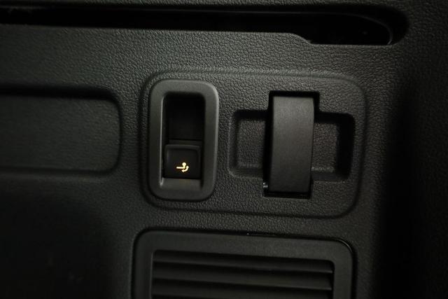 Volkswagen Touran Comfortline BMT/Start-Stopp 1.5 TSI DSG Comfortline, 7-Sitzer, AHK, Navi, Side, Kamera, Winter, 17-Zoll, 3 J.-Garantie 