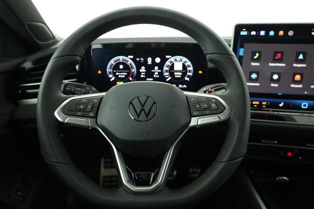 Volkswagen Passat Variant 2.0 TDI 142 kW 4Motion R-Line DSG 4M Black, AHK, IQ.Light, HUD, 19-Zoll, AreaView, Navi, Side 