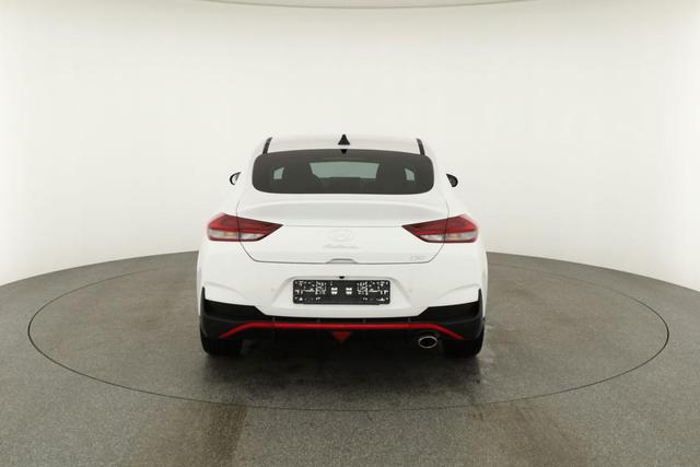Hyundai i30 N Line 1.5 T-GDI DCT Fastback N-LINE, Navi, 18-Zoll, Kamera, LED, Winter 