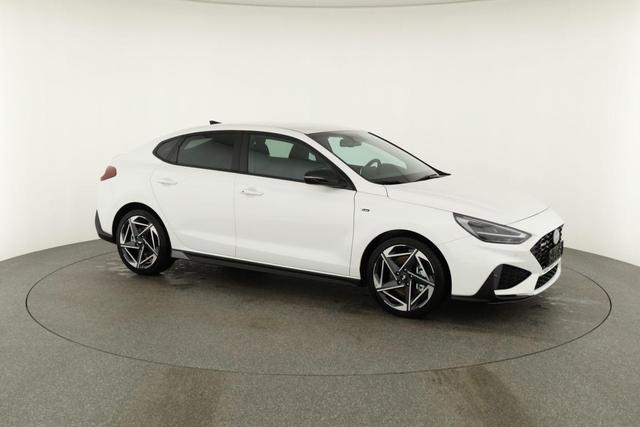 Hyundai i30 N Line 1.5 T-GDI DCT Fastback N-LINE, Navi, 18-Zoll, Kamera, LED, Winter 