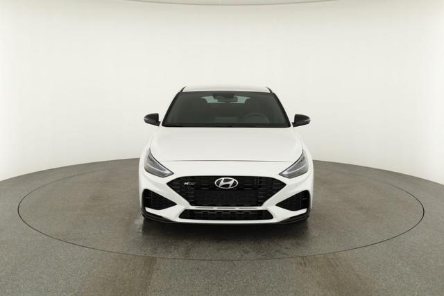 Hyundai i30 N Line 1.5 T-GDI DCT Fastback N-LINE, Navi, 18-Zoll, Kamera, LED, Winter 