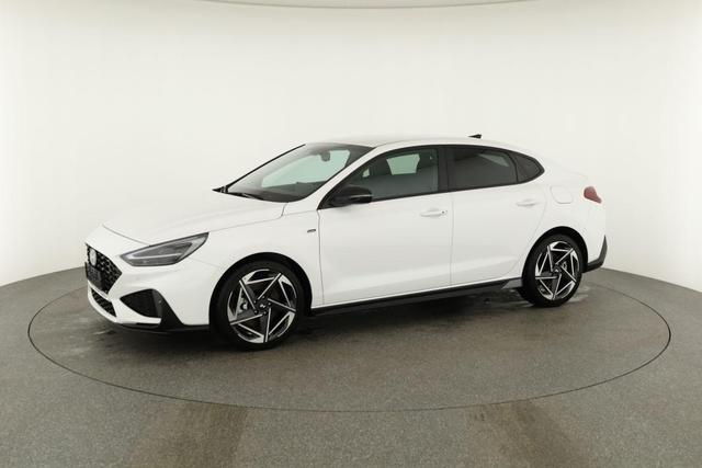 Hyundai i30 N Line 1.5 T-GDI DCT Fastback N-LINE, Navi, 18-Zoll, Kamera, LED, Winter 