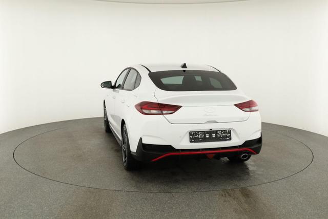 Hyundai i30 N Line 1.5 T-GDI DCT Fastback N-LINE, Navi, 18-Zoll, Kamera, LED, Winter 