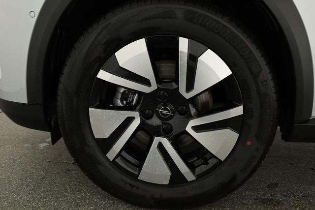 Opel Frontera GS 1.2 100 kW 1.2, 7-Sitzer, LED, Navi, Kamera, Side, 17-Zoll 