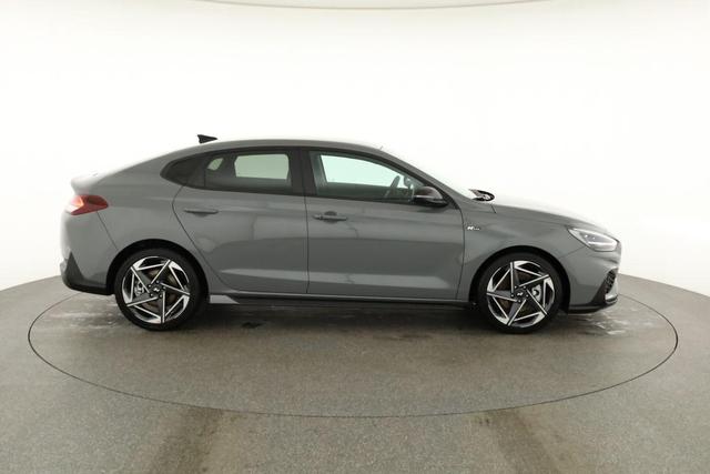 Hyundai i30 N Line 1.5 T-GDI DCT Fastback N-LINE, Navi, 18-Zoll, Kamera, LED, Winter 