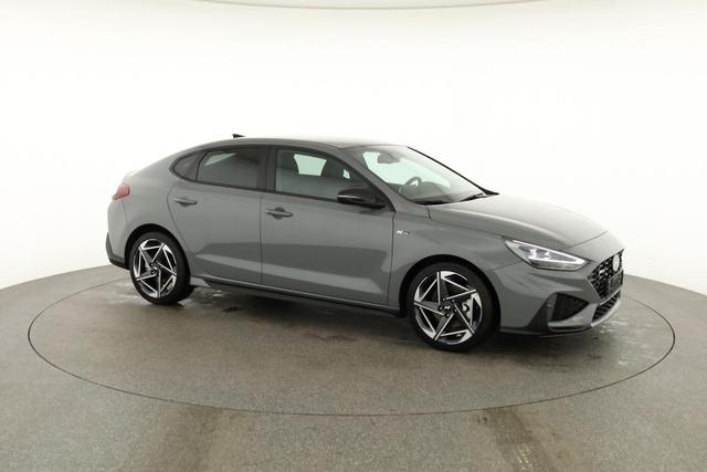 Hyundai i30 N Line 1.5 T-GDI DCT Fastback N-LINE, Navi, 18-Zoll, Kamera, LED, Winter 