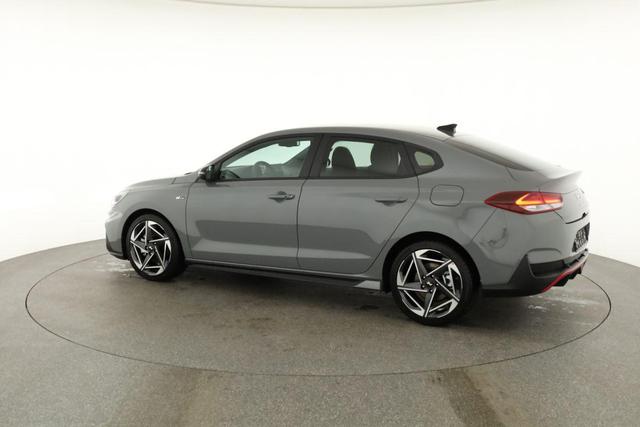 Hyundai i30 N Line 1.5 T-GDI DCT Fastback N-LINE, Navi, 18-Zoll, Kamera, LED, Winter 
