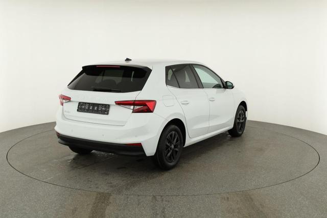 Skoda Fabia Selection 1.0 TSI DSG Selection, 15-Zoll schwarz, Winter, Ladeboden 